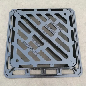 Kitemark-gecertificeerd EN124 D400 dubbele driehoekige 600X600 putdeksels en frames Gietijzeren diensten