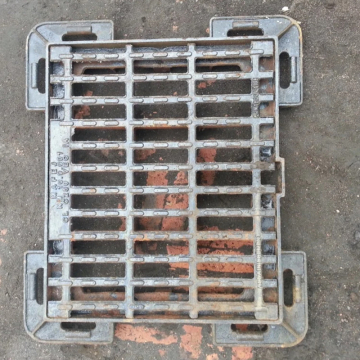 Gietijzeren afvoerrooster