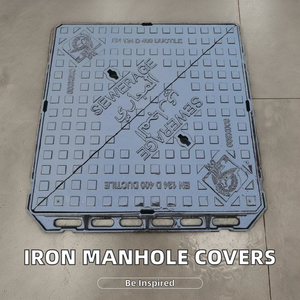 Kitemark-gecertificeerd EN124 D400 dubbele driehoekige 600X600 putdeksels en frames Gietijzeren diensten