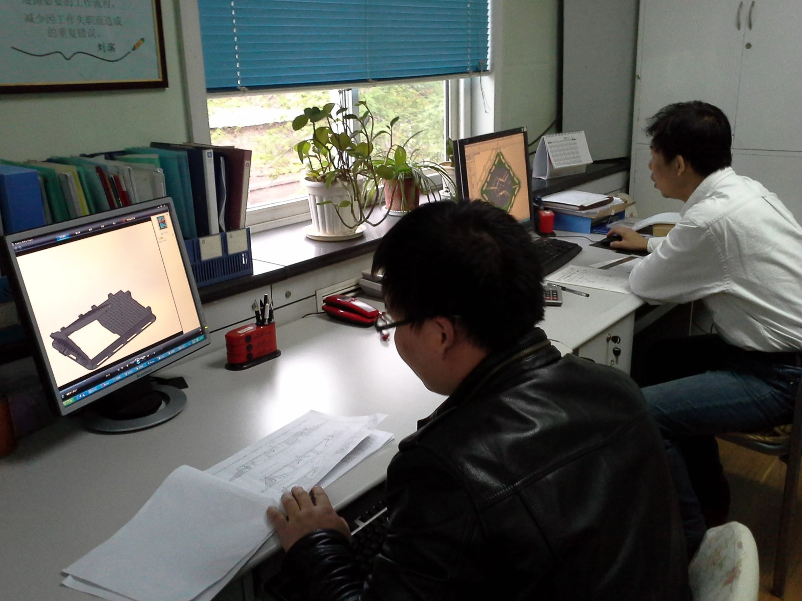 Stad ductiele ijzer stormafvoer mangat deksel. Jpg Stad ductiele ijzer stormafvoer mangat deksel. Jpg